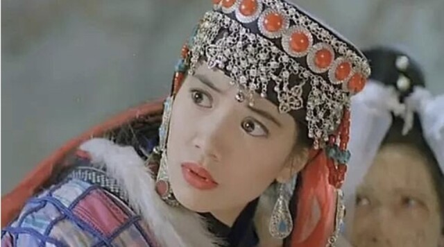 袁詠儀與張智霖在一起已經有 27 年了,還剛剛慶祝過 18 周年結婚紀念。 袁詠儀與張智霖在一起已經有 27 年了,還剛剛慶祝過 18 周年結婚紀念。