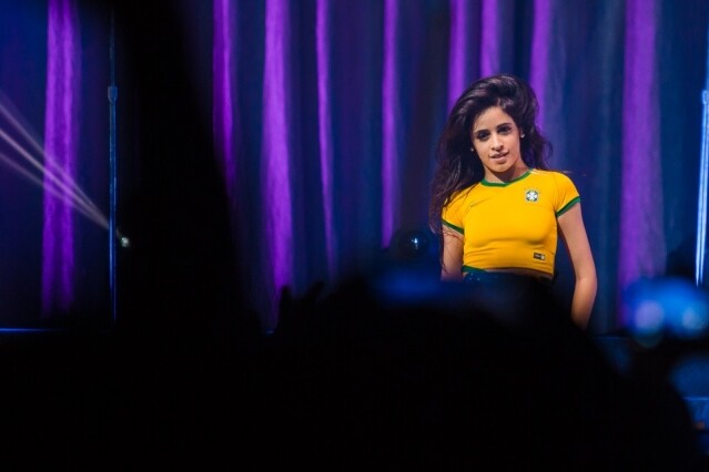 在參加《The X Factor》時，Camila 以一曲《Respect》驚艷評判和觀眾