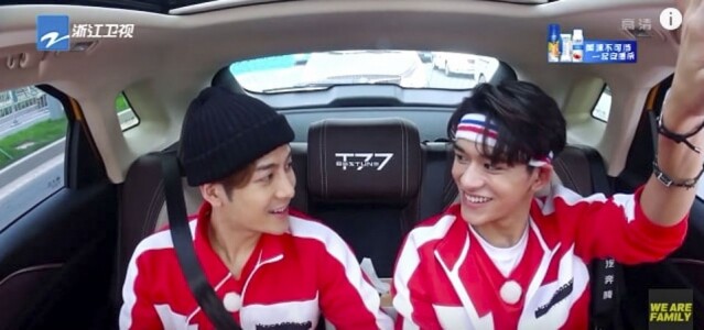 Jackson 和 Lucas 在車上大聊特聊尚未出道時的生活
