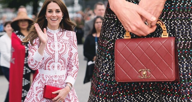 Kate Middleton 那麼多手袋，但偏愛紅色手袋