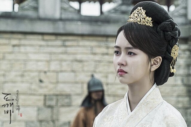 金所炫在人氣韓劇《孤單又燦爛的神—鬼怪》客串出演古代王后一角