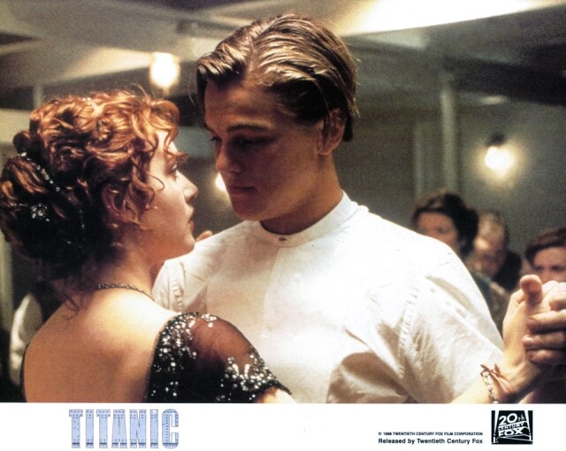 1997 年上映《鐵達尼號》掀起全球熱潮。