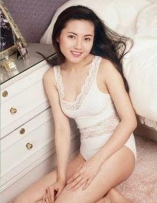 李麗珍接拍三級片《蜜桃成熟時》，成為無數人心目中的性感女神。