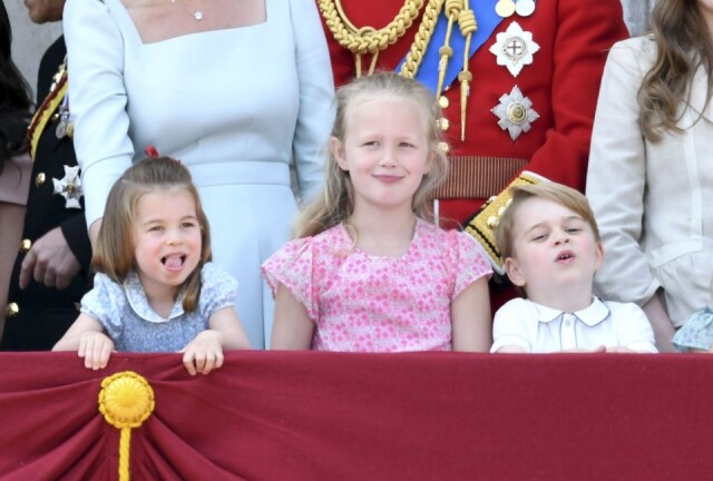 夏洛特公主、喬治小王子與表姐薩凡娜·菲利浦斯等皇室小成員表情多多