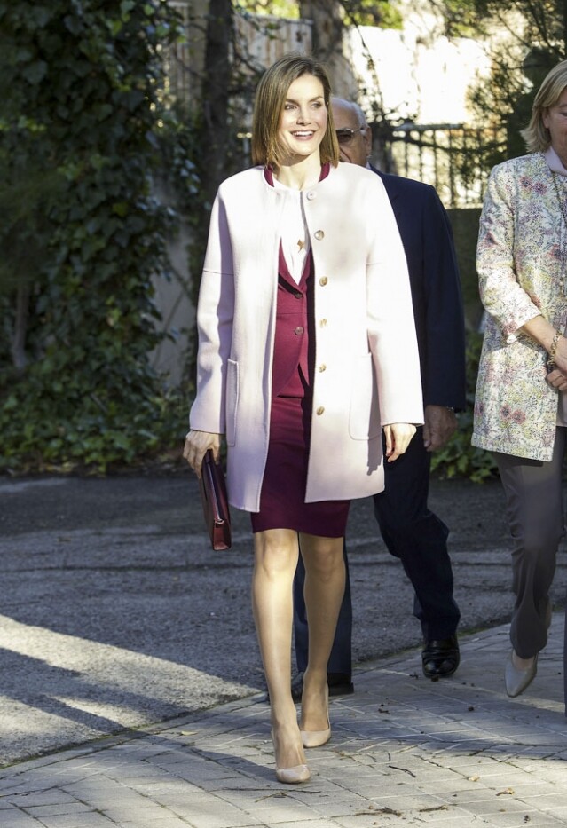 有氣質又會穿！西班牙王后 Queen Letizia 的知性優雅冬季穿搭