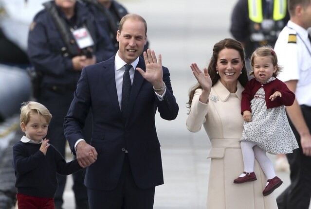Kate 與威廉王子的女兒 Charlotte 才可叫 "Princess Charlotte"，全寫為 "Princess Charlotte of Cambridge"。而戴安娜王妃，真正的名銜叫 "Diana, Princess of Wales"，她的名銜中有 "Princess" 而不是 "Duchess "，這是因為她的丈夫威爾斯親王查爾斯王子（HRH Prince Charles, The Prince of Wales）已經是親王，而威廉王子還只是王子而已。
