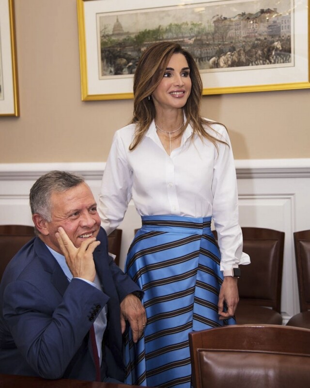 約旦的國王 Abdullah II 和皇后 Queen Rania 從相識到結婚只是短短的 2 個月 約旦的國王 Abdullah II 和皇后 Queen Rania 從相識到結婚只是短短的 2 個月