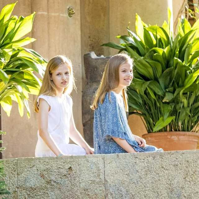 西班牙公主 Princess Leonor & Princess Sofia:最美姊妹花 西班牙公主 Princess Leonor & Princess Sofia:最美姊妹花