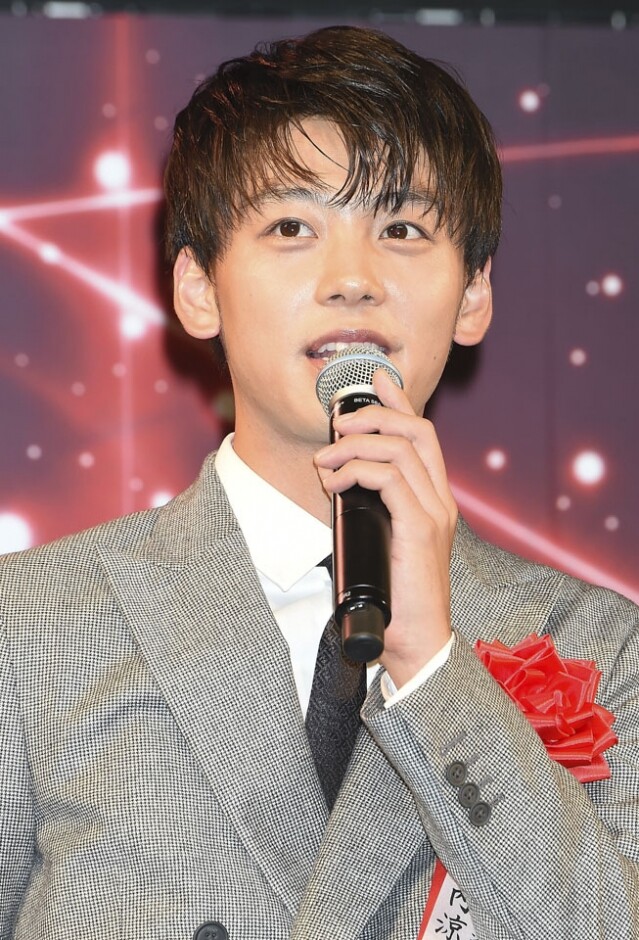 早前竹內涼真獲日本電視節目邀請「微服」走訪東京街頭 早前竹內涼真獲日本電視節目邀請「微服」走訪東京街頭