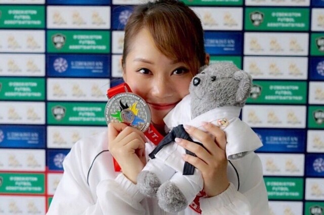 香港「空手道女神」劉慕裳東京奧運有望衝擊獎牌！她私底下原來是愛打扮