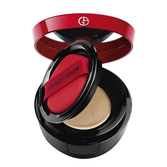Fiona Zhuang 表示 Giorgio Armani Beauty To Go Cushion Foundation 的覆蓋度很出色 Fiona Zhuang 表示 Giorgio Armani Beauty To Go Cushion Foundation 的覆蓋度很出色