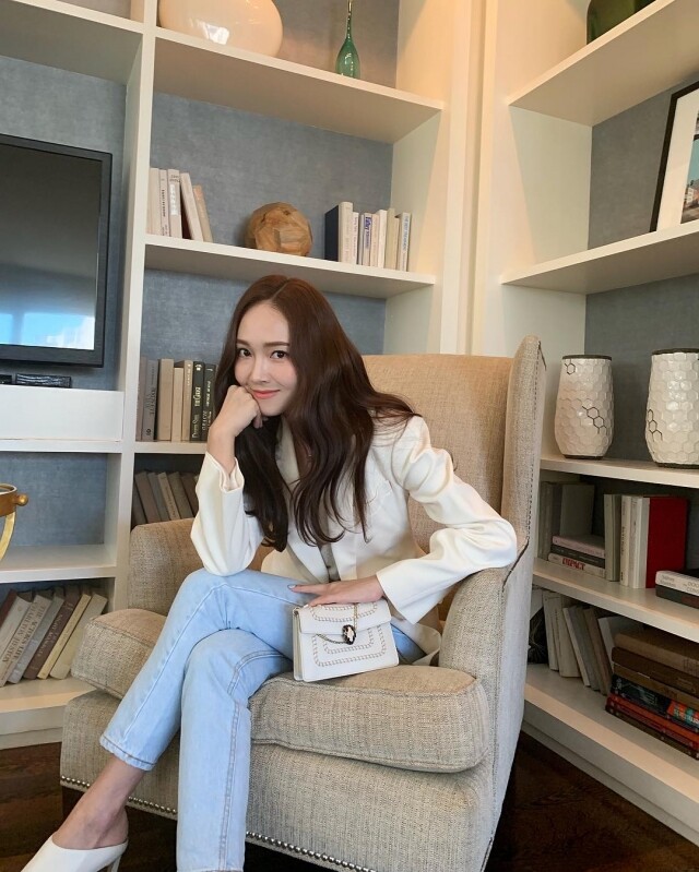 Jessica Jung 鄭秀妍百變西裝外套造型 Jessica Jung 鄭秀妍百變西裝外套造型
