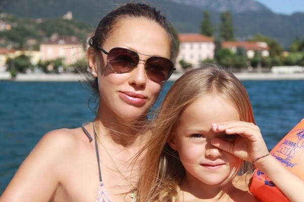 Kristina 遺傳自母親 Glikeriya Shirokova 高挑的身形及美貌