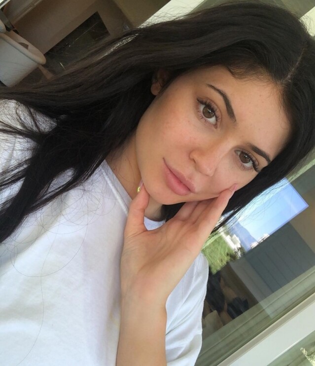 Kylie Jenner 否認整容傳聞 Kylie Jenner 否認整容傳聞