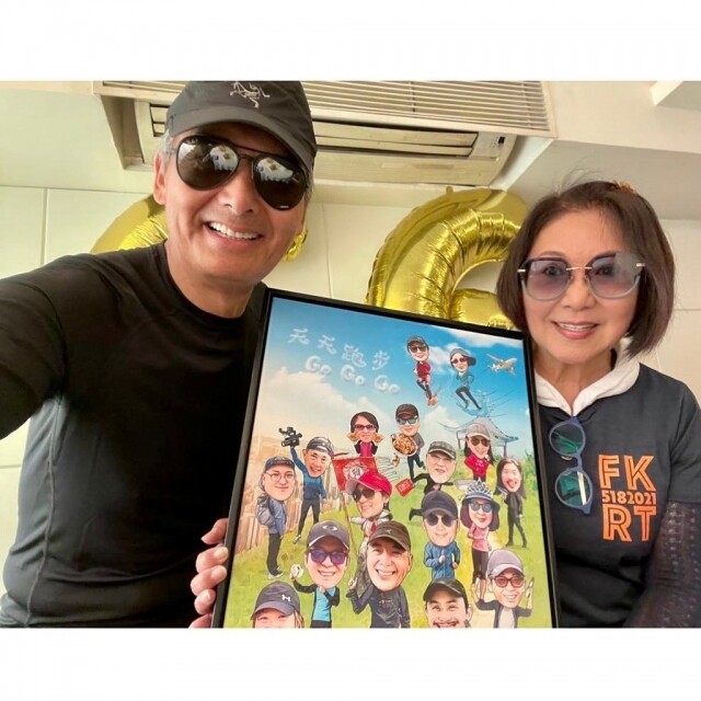 雖然年紀漸長,但李司棋並沒有因此停下來,她依然會定期運動,早前更加入了發哥晨運鍛鍊體能隊伍 雖然年紀漸長,但李司棋並沒有因此停下來,她依然會定期運動,早前更加入了發哥晨運鍛鍊體能隊伍