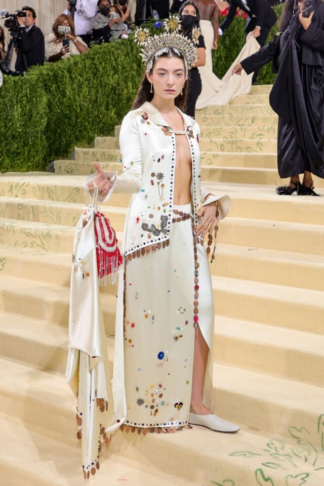 時尚界盛事 Met Gala 2021 紅地毯造型一覽!盤點最佳及最驚嚇造型 時尚界盛事 Met Gala 2021 紅地毯造型一覽!盤點最佳及最驚嚇造型