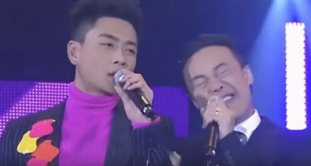 《2008 年十大勁歌金曲頒獎典禮》上，黃宗澤 Bosco 有幸被現場抽中與「歌神」陳奕迅 Eason 合唱其經典作品《 K 歌之王》