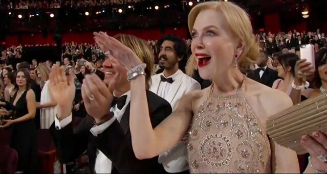 Nicole Kidman 終於開腔解釋奧斯卡奇怪拍掌手勢