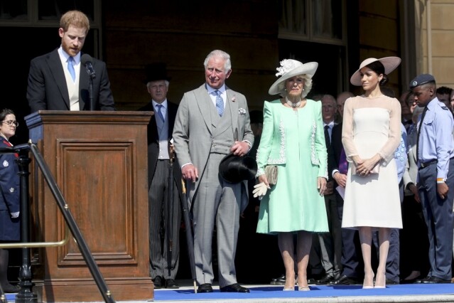 查理斯王子 70 歲大壽的場合上，哈里曾高度表揚他的父親。