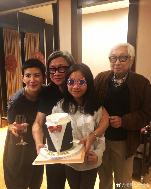 陳可辛56歲生日，吳君如於微博貼出合照為對方慶生
