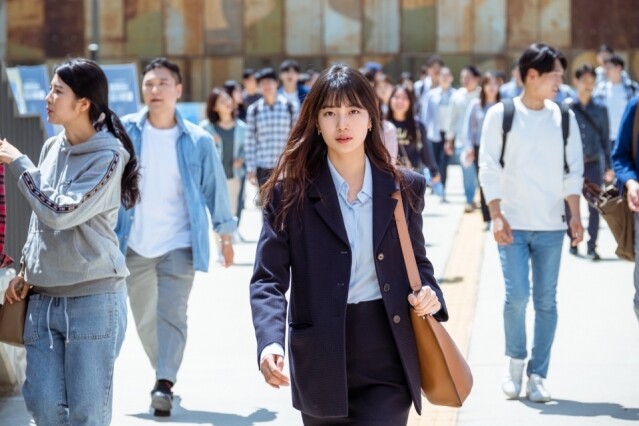 「國民初戀」秀智主演 2020 韓劇《Start Up》！盤點秀智戲裡戲外用過的名牌手袋