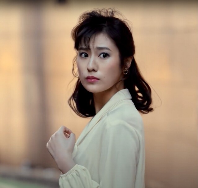 村西透與乃木真梨子順理成章地拍拖,中間雖然曾因各種原因分開,但到最終村西透破產失敗 村西透與乃木真梨子順理成章地拍拖,中間雖然曾因各種原因分開,但到最終村西透破產失敗