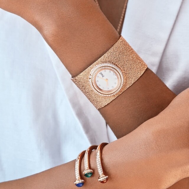 經典的 Piaget Possession 手鐲手錶,18K 玫瑰金錶殼鑲飾 162 顆明亮形切割圓形美鑽。 經典的 Piaget Possession 手鐲手錶,18K 玫瑰金錶殼鑲飾 162 顆明亮形切割圓形美鑽。