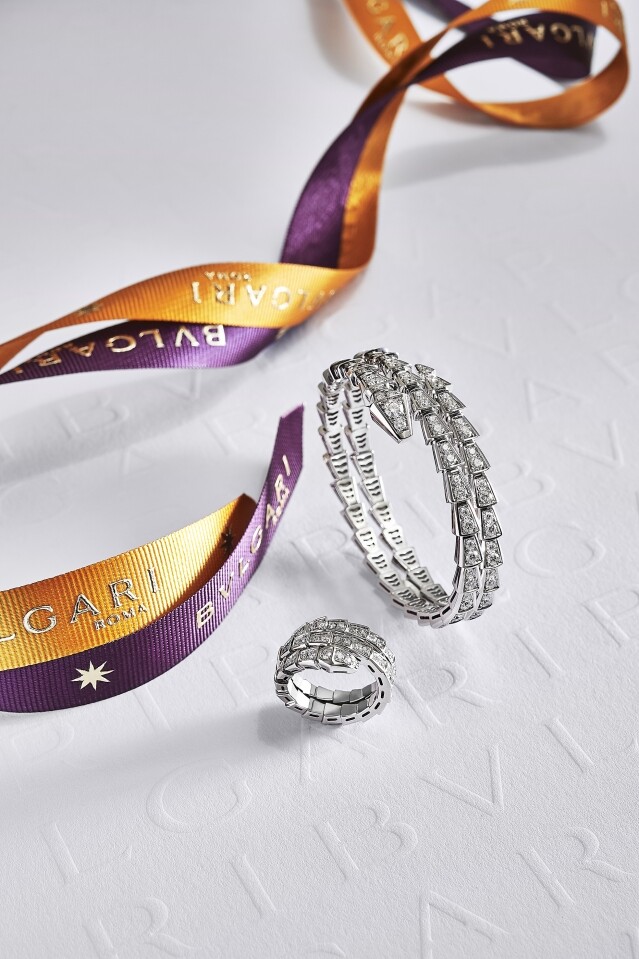 Serpenti 設計向 Bvlgari 的精神動物致敬。 Serpenti 設計向 Bvlgari 的精神動物致敬。