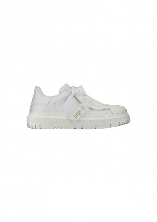 DIOR-ID 白色運動鞋 $8600 DIOR-ID 白色運動鞋 $8600