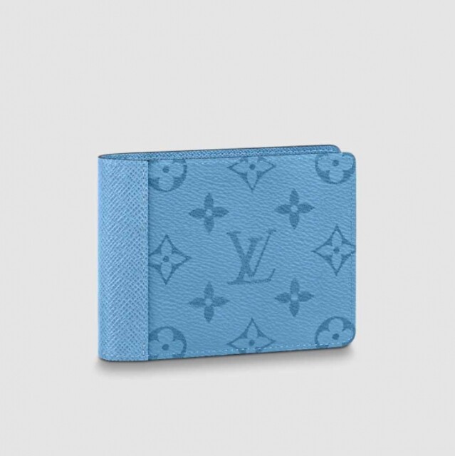 男裝名牌銀包推薦 1：Louis Vuitton 天藍色 Monogram 銀包 $4,650