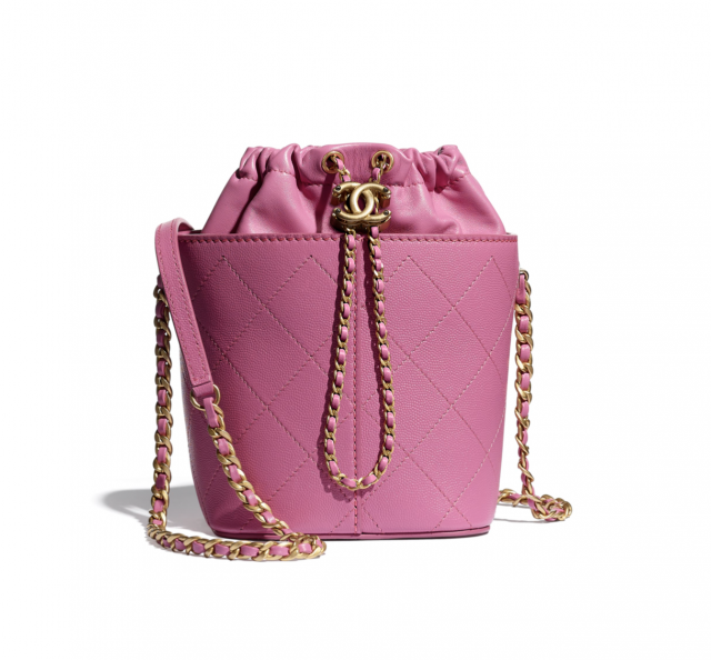 Chanel 粉紅色水桶袋 $28,800