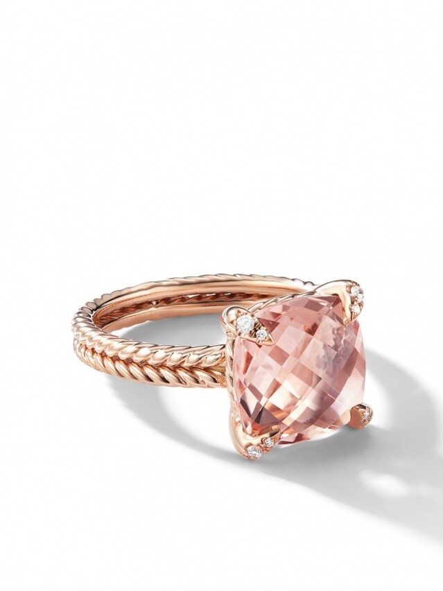 紐約首飾品牌 David Yurman 也有將摩根石的粉色外表，結合 18K 玫瑰金和鑽石，打造成浪漫的戒指、手鐲及耳環等款式。