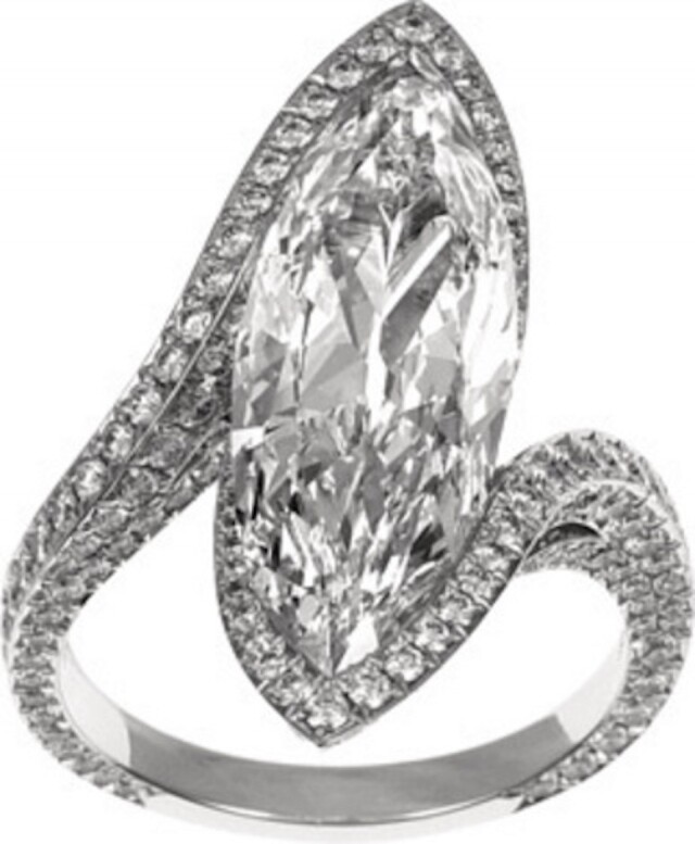 Chopard 5.45 卡欖尖形鑽石戒指