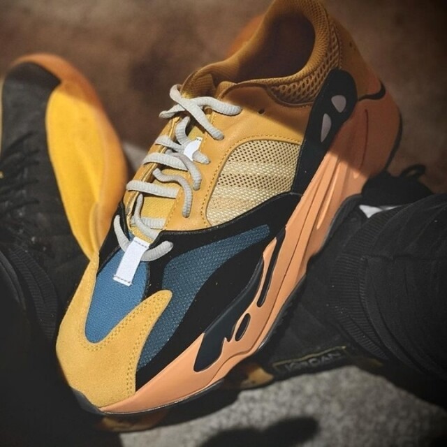 2021 流行波鞋推薦:Adidas Yeezy Boost 700 2021 流行波鞋推薦:Adidas Yeezy Boost 700