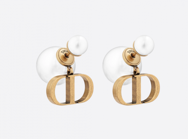 愛飾物的女生：Dior tribales 耳環 $3,700