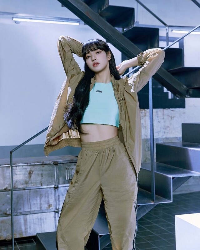 Blackpink Lisa 的綠色穿搭 Blackpink Lisa 的綠色穿搭