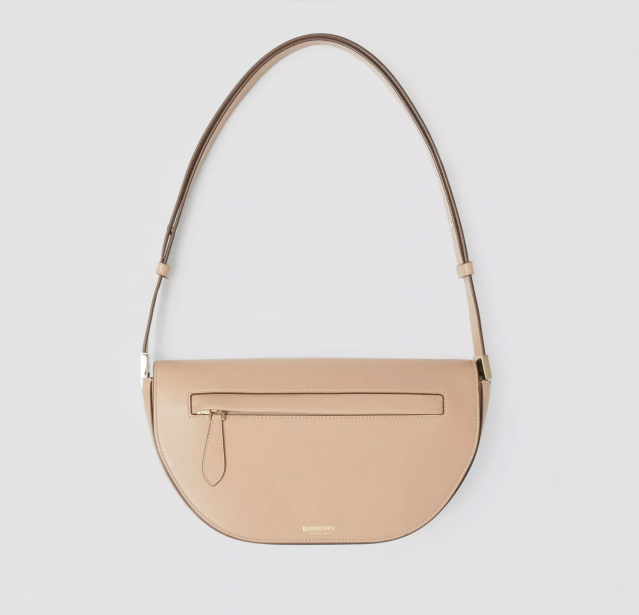 姜濤同款 Olympia 系列手袋推介:Burberry Small Leather Olympia 手袋 $16,500 姜濤同款 Olympia 系列手袋推介:Burberry Small Leather Olympia 手袋 $16,500