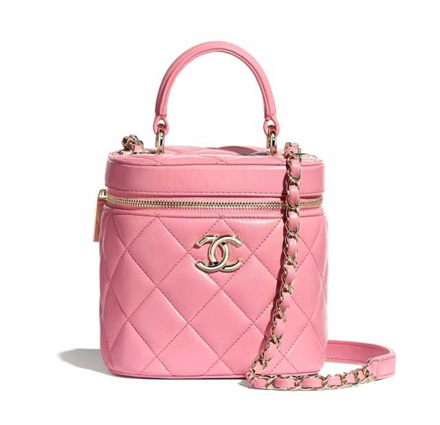 Chanel 粉紅色小羊皮化妝箱 $31,200