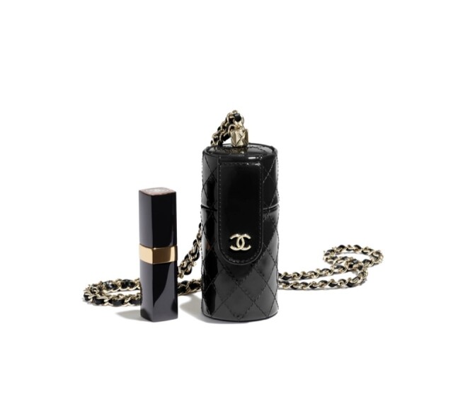 Chanel 黑色唇膏手袋 $7,900