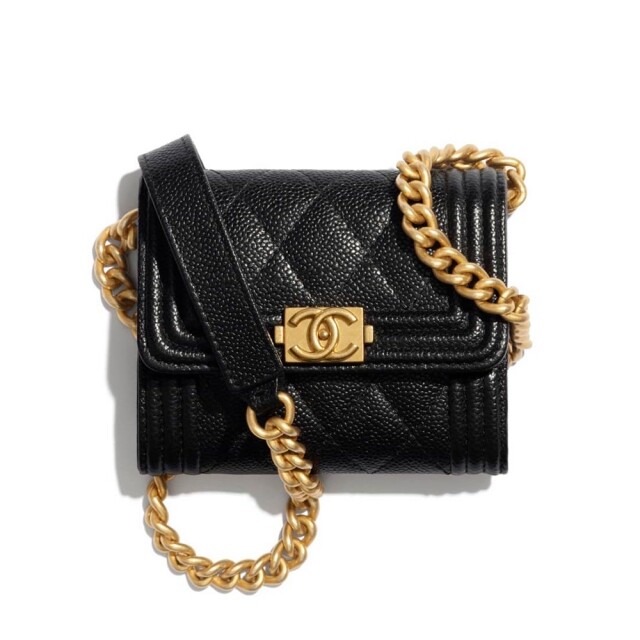 Chanel Boy Chanel 鏈條垂蓋零錢銀包 $9,200 Chanel Boy Chanel 鏈條垂蓋零錢銀包 $9,200