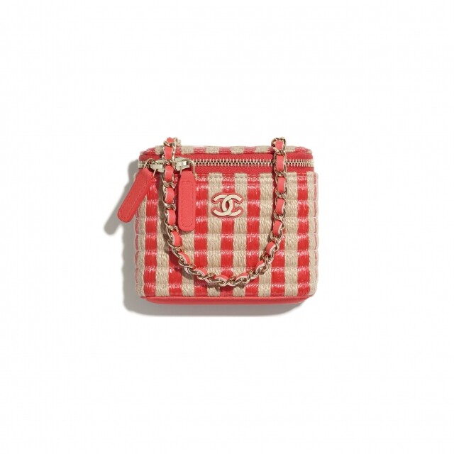 Chanel 細號鏈條梳妝袋 $10,300