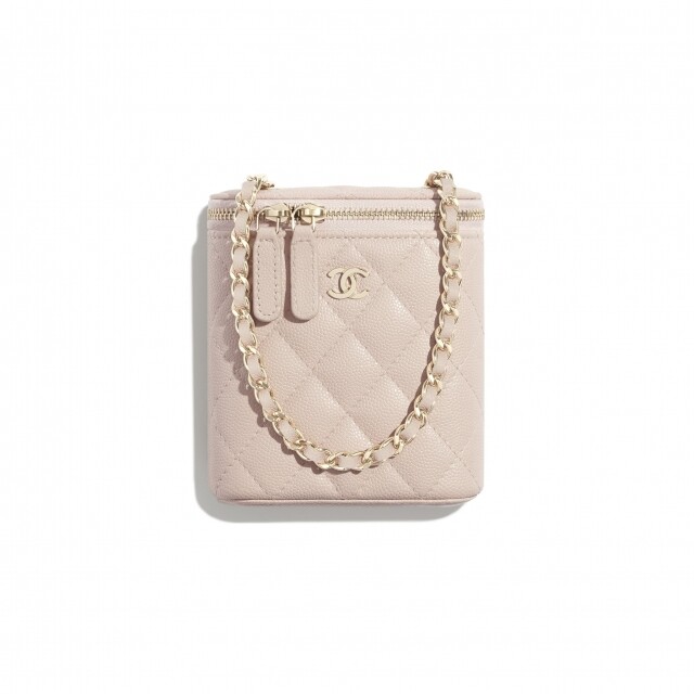 Chanel 淺粉紅色經典款鏈條小號梳妝袋 $11,800