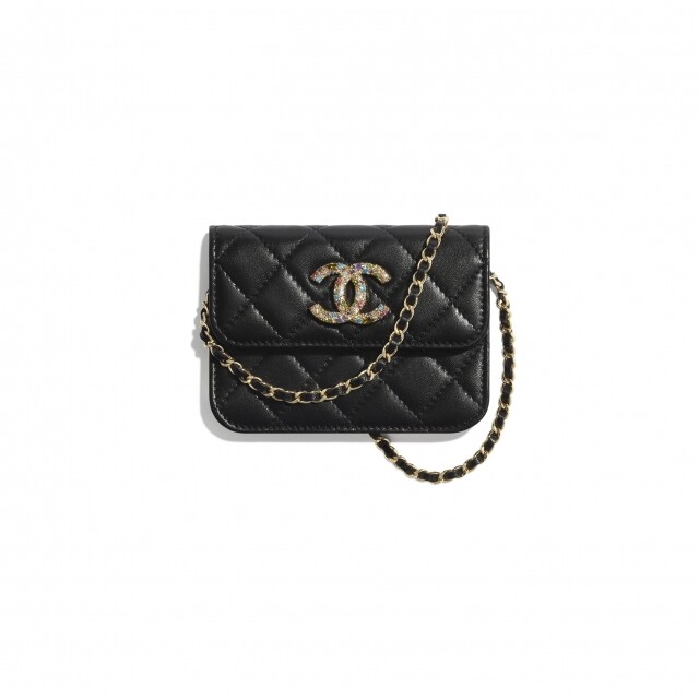 Chanel 小羊皮鏈條手提包 $13,900