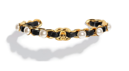 Chanel 綴小羊仔皮飾、玻璃珍珠金屬手鍊 $4,100
