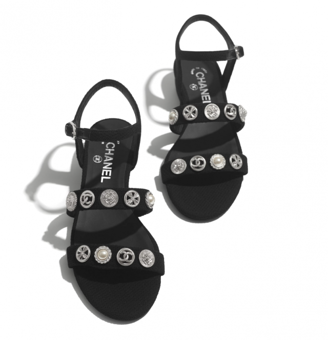 Chanel 黑色綴珠飾涼鞋 $12,100