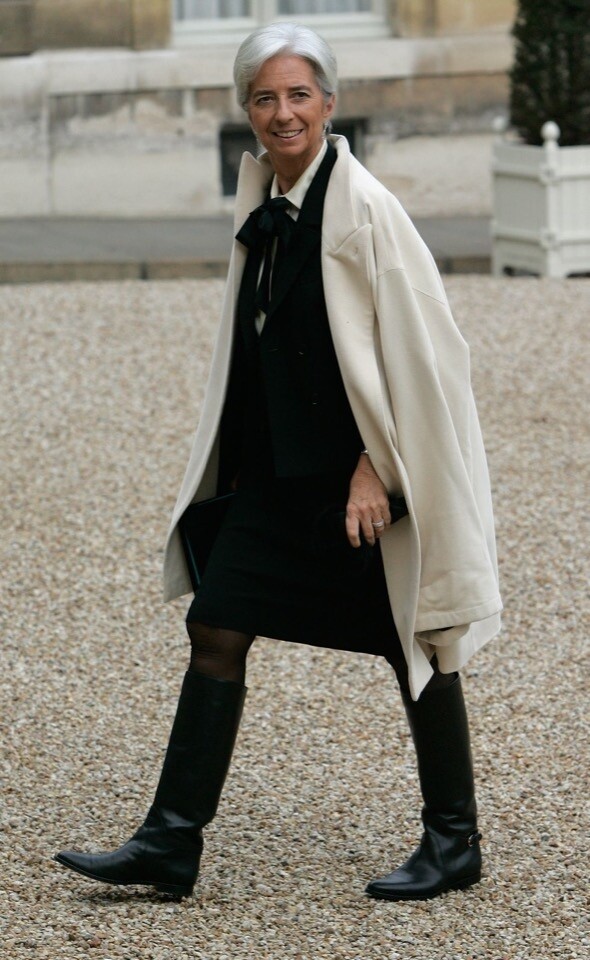Christine Lagarde 的穿搭術：必備大衣