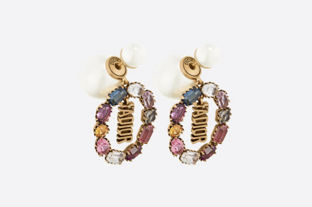 2021 Dior 耳環推薦 11：DIOR TRIBALES 多色水晶圈形耳環 $7,800