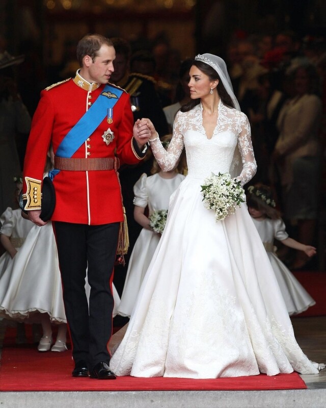 11. 凱特王妃婚紗來自 Alexander Mcqueen