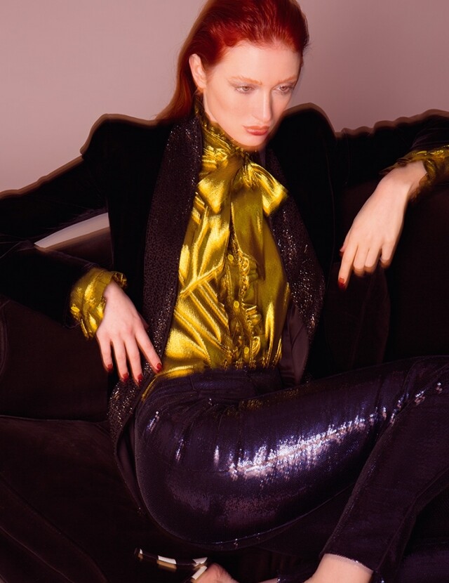 Giorgio Armani 西裝外套;Bally 襯衣;Diane Von Furstenberg 長褲;Roger Vivier 高跟鞋。 Giorgio Armani 西裝外套;Bally 襯衣;Diane Von Furstenberg 長褲;Roger Vivier 高跟鞋。