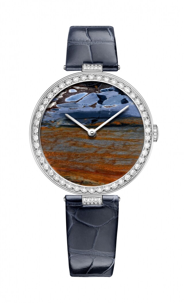 Chaumet 鑽石手錶搭載瑞士自動上鏈機械機芯，提供 42 小時動力儲存。
